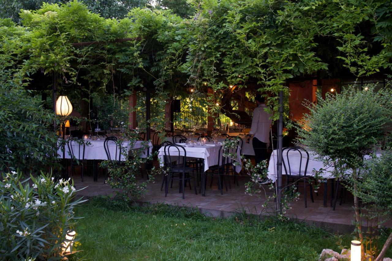 Amare Ristorante Locanda Certosa di Pavia Kültér fotó