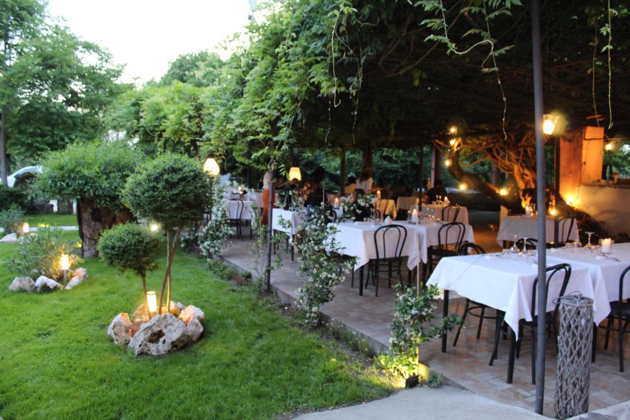 Amare Ristorante Locanda Certosa di Pavia Kültér fotó